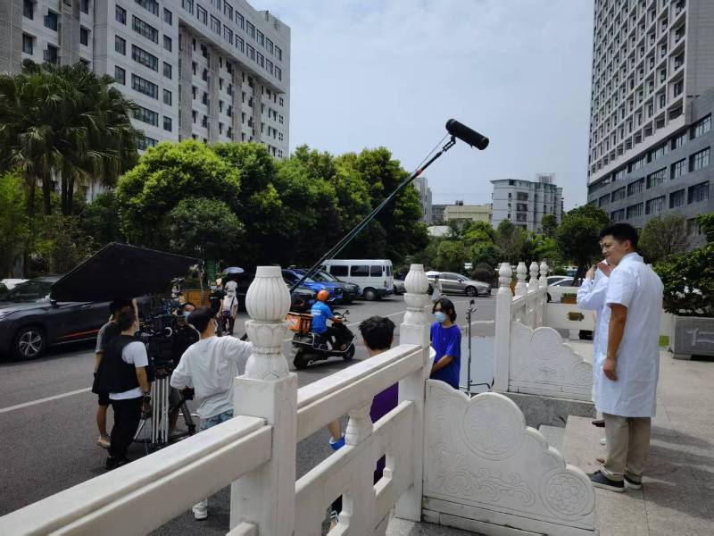 利通区广告片拍摄公司低成本实现高规格制作的诀窍